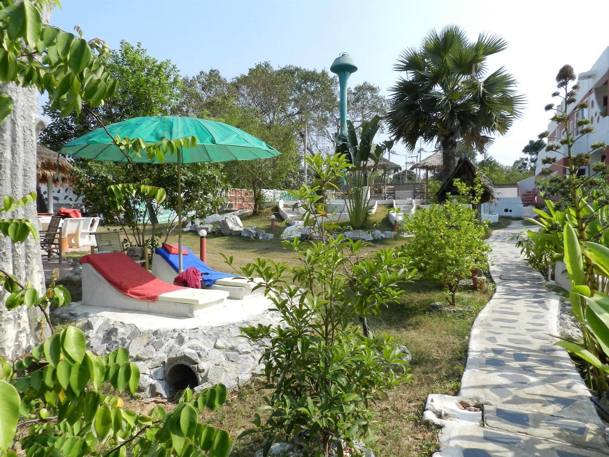 Mirabel Club Resort Pantai Jomtien Luaran gambar